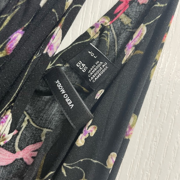 Vero Moda | Floral Maxi Dress - Picture 11 of 14